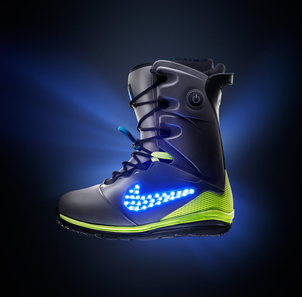 Nike LunarENDOR QS Snowboard Boots Side