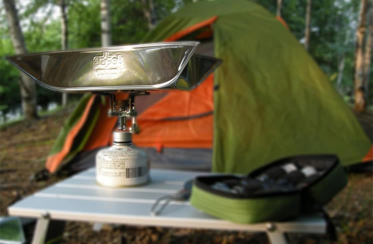 Flapot foldable pot on camping stove