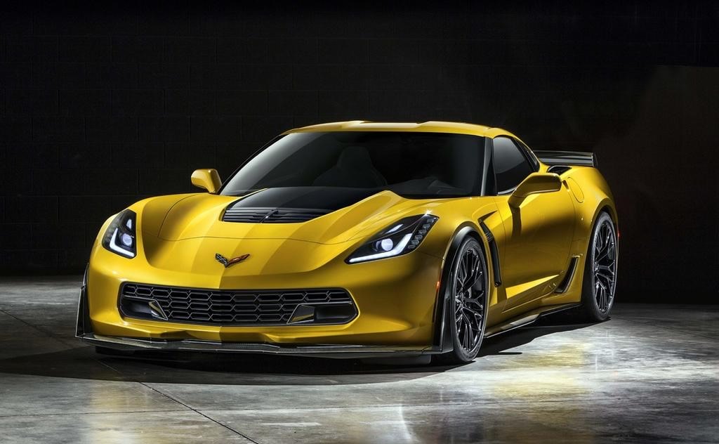 2015 Chevrolet Corvette Z06 in yellow front