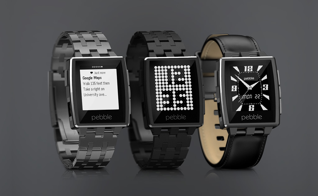 Pebble Steel Watch in black and stainless steel