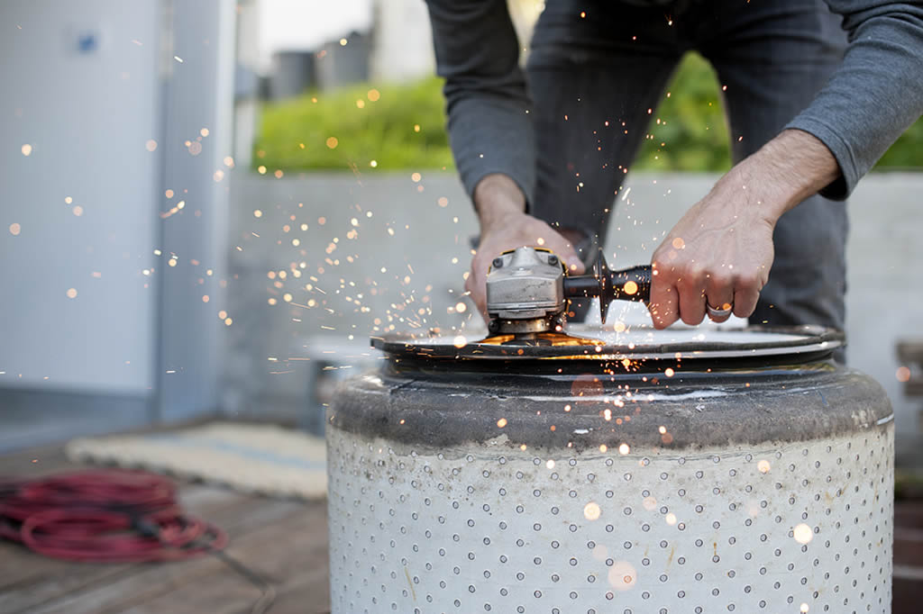 DIY Firepit Grinding the Washing Machine Drum